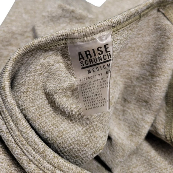 ECHT  Arise Scrunch Long Sleeve Crop Top - Picture 5 of 5